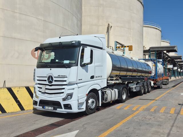 Tanker yükleme terminalinde